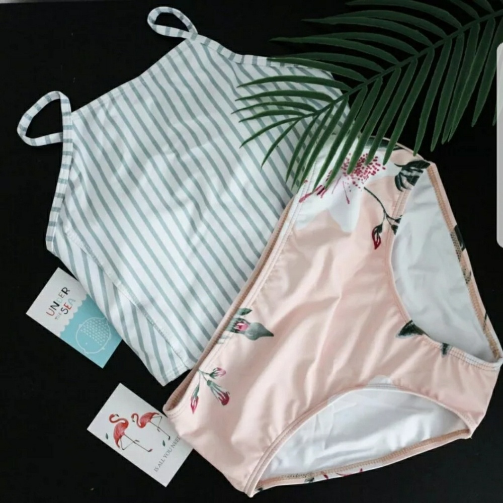 $19 today only New Floral Strappy High Neck Bikini - Picture 3 of 4